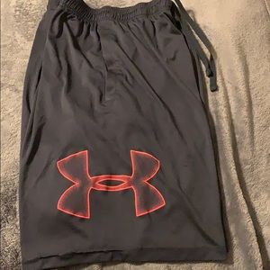 Under Armour Men’s Shorts Size Med